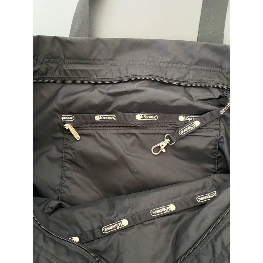 Lesportsac or center